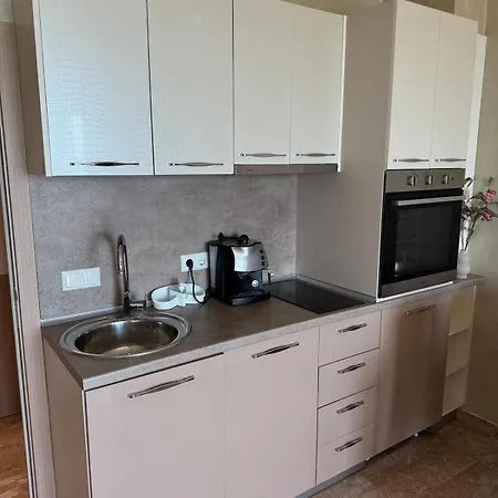 Infinity Sea View Deluxe * Поморие