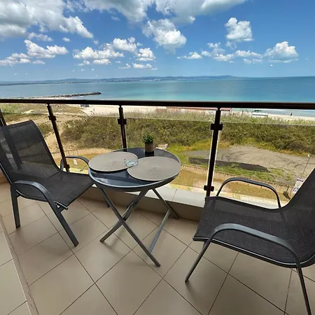Infinity Sea View Deluxe Поморие