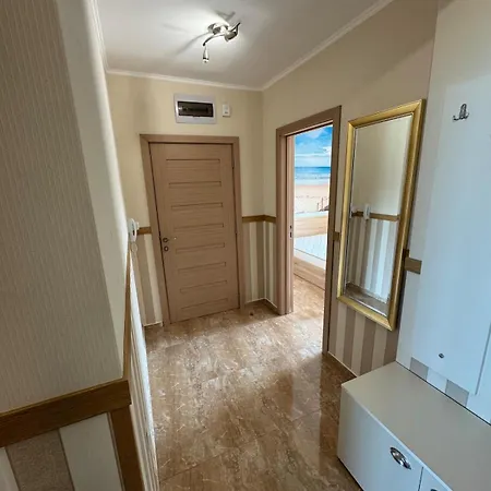 Апартамент Infinity Sea View Deluxe